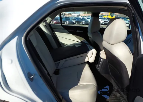 2020 Chrysler 300 Touring L Awd z USA, uszkodzony, nr VIN 2C3CCARG0LH250174